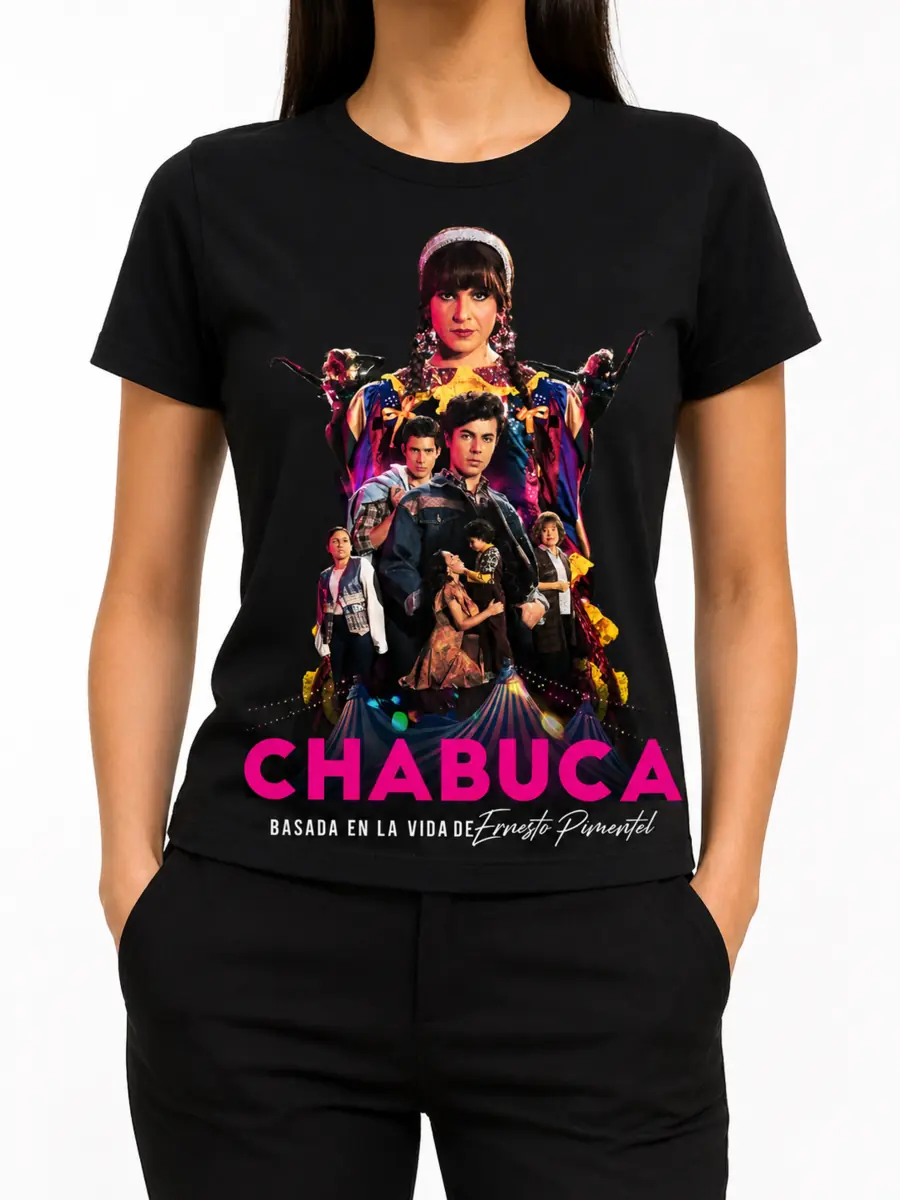 Camiseta negra estampada de Chabuca